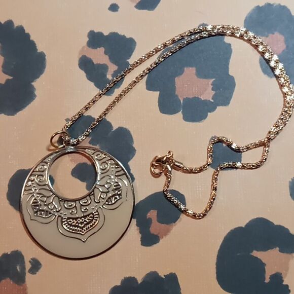 Necklace  - Picture 1 of 4